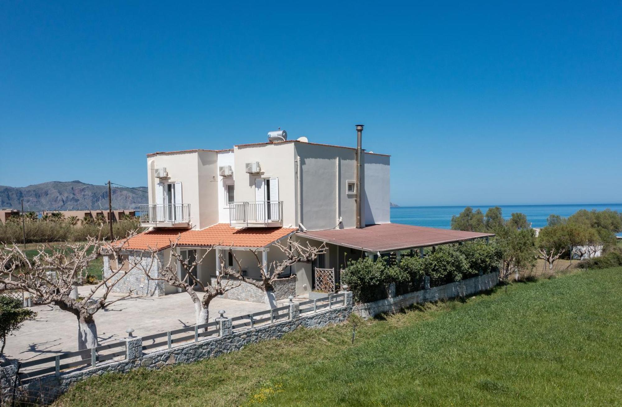 Beachfront First-Floor Suite Georgioupoli Buitenkant foto