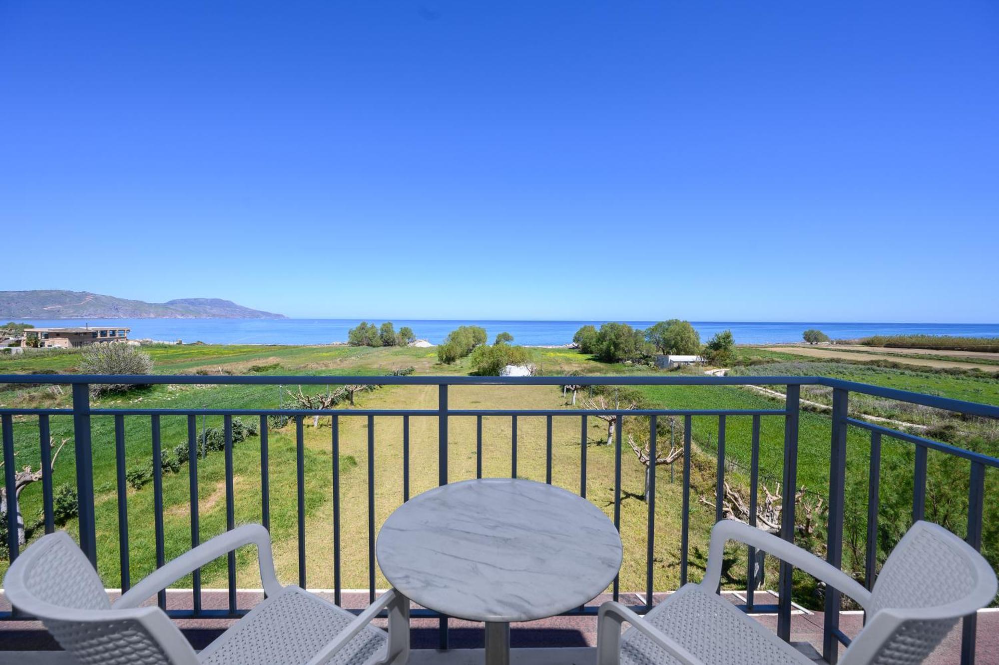 Beachfront First-Floor Suite Georgioupoli Buitenkant foto